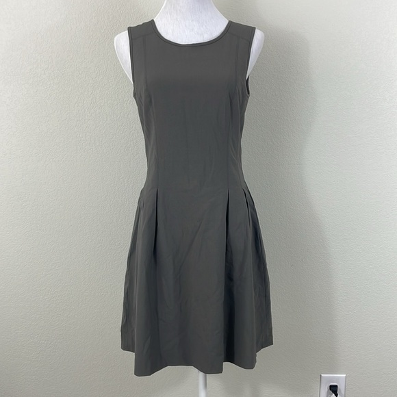 Theory Tilifi fit and flare wool grey/green dress size 6 - Picture 2 of 7